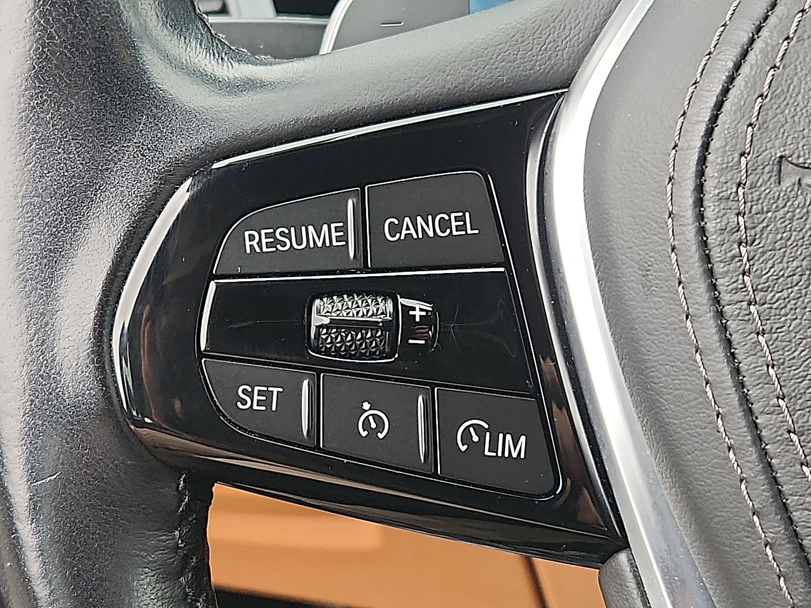 Used 2021 BMW 540i xDrive w/ Convenience Package image 20