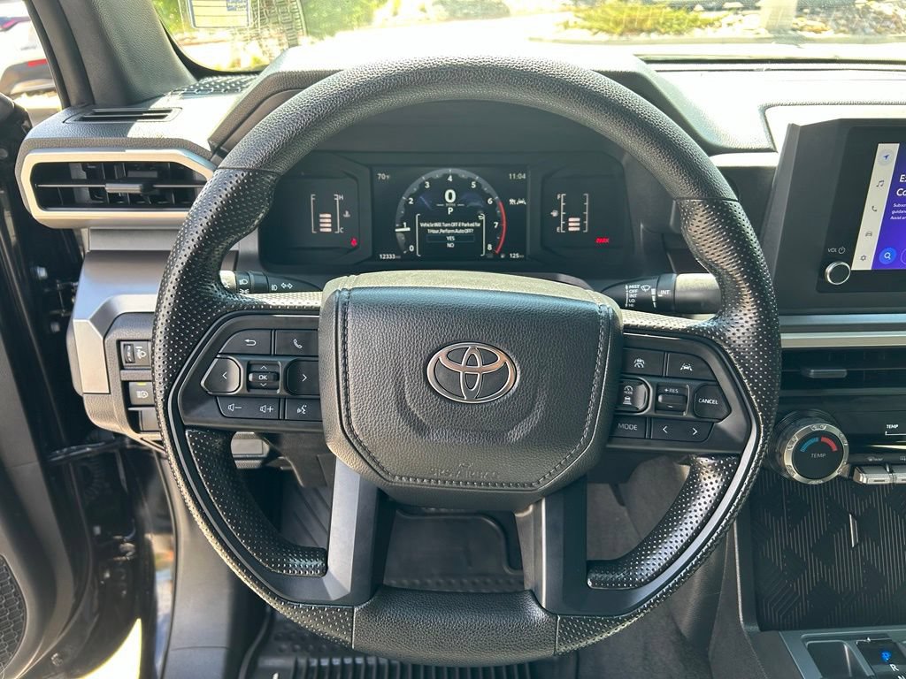 Used 2025 Toyota Tacoma SR5 AWD/4WD image 11