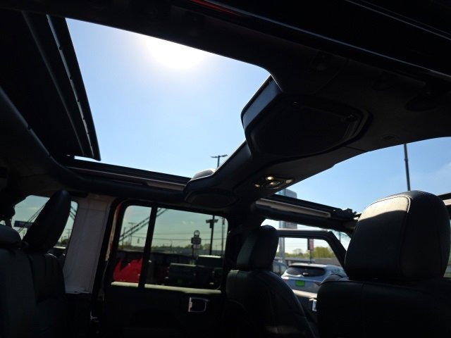 Used 2023 Jeep Wrangler Unlimited Sahara w/ Cold Weather Group image 48