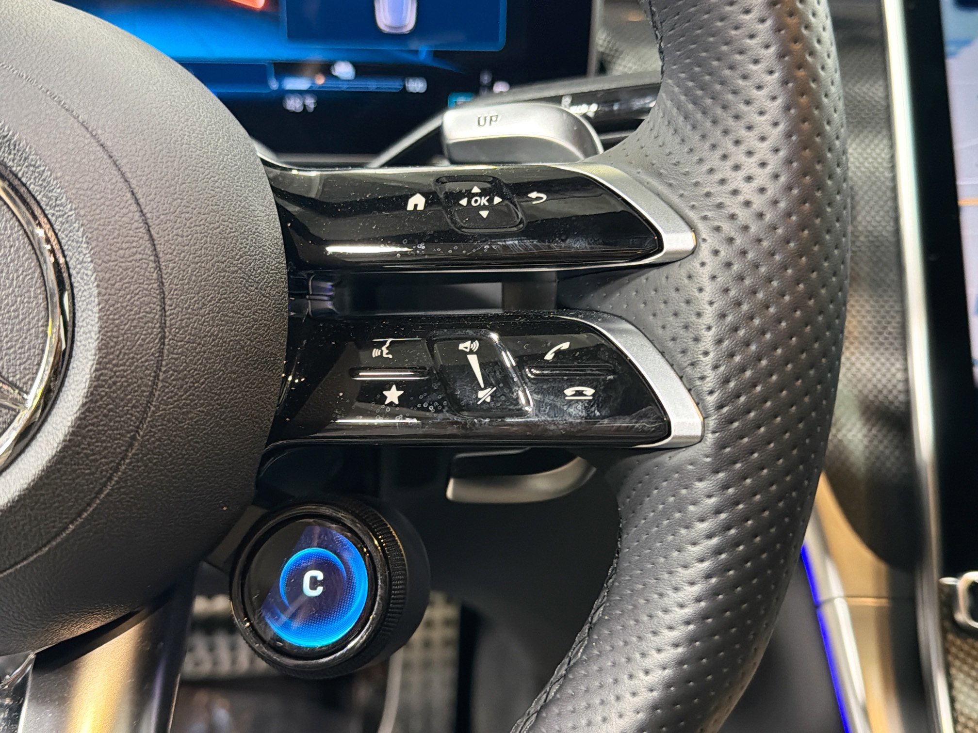 Used 2025 Mercedes-Benz GLC 63 AMG S image 38