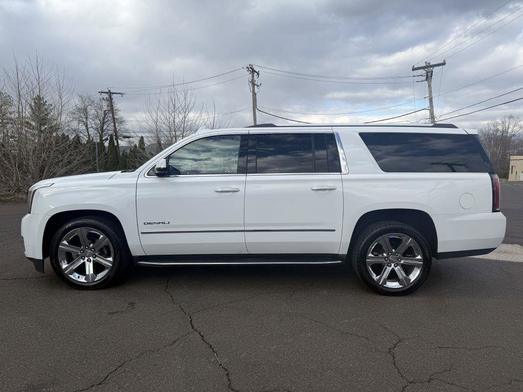 Used 2017 GMC Yukon XL Denali w/ Open Road Package image 4