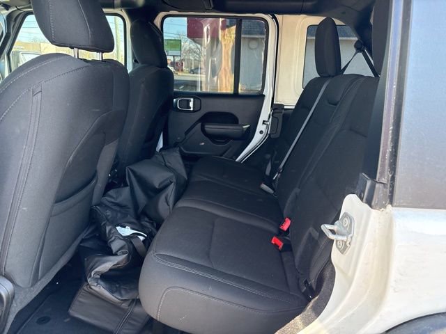 Used 2022 Jeep Wrangler Unlimited Sport image 14