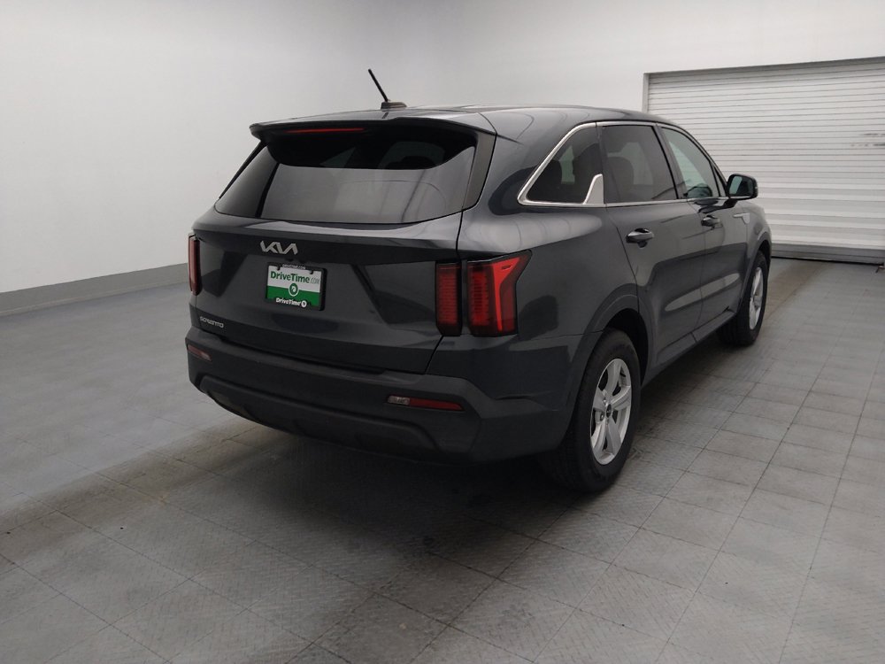 Used 2023 Kia Sorento LX FWD image 9
