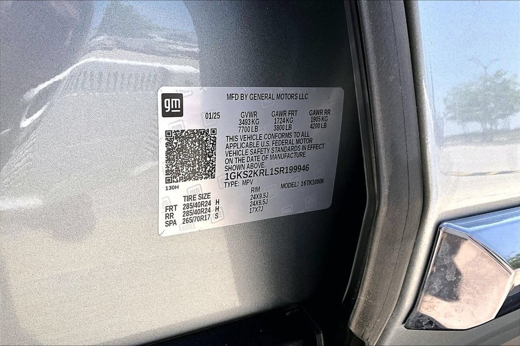 Used 2025 GMC Yukon XL Denali Ultimate AWD/4WD image 38