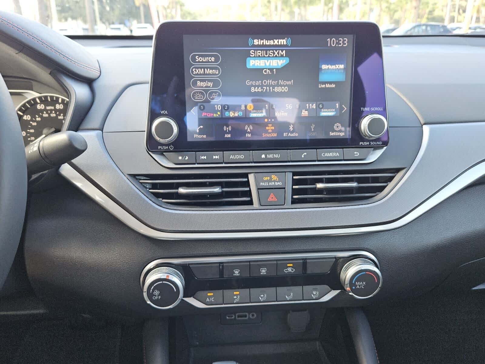 Used 2024 Nissan Altima 2.5 SR AWD/4WD image 8