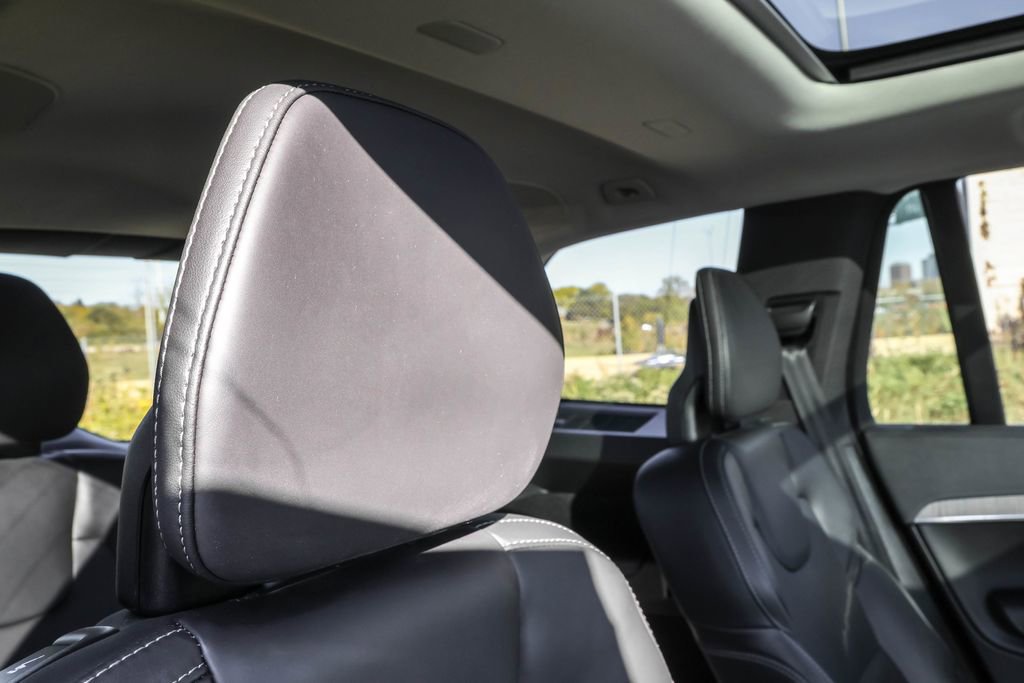 Used 2023 Volvo XC90 T8 Ultimate image 33