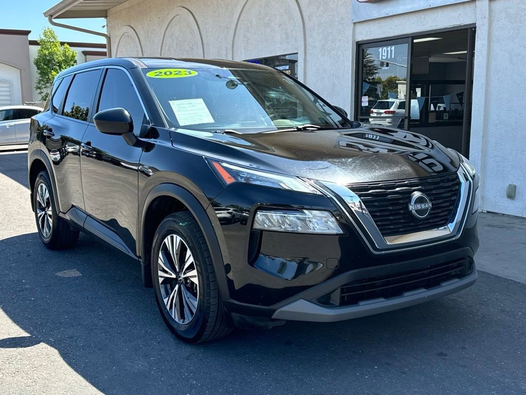 Used 2023 Nissan Rogue SV