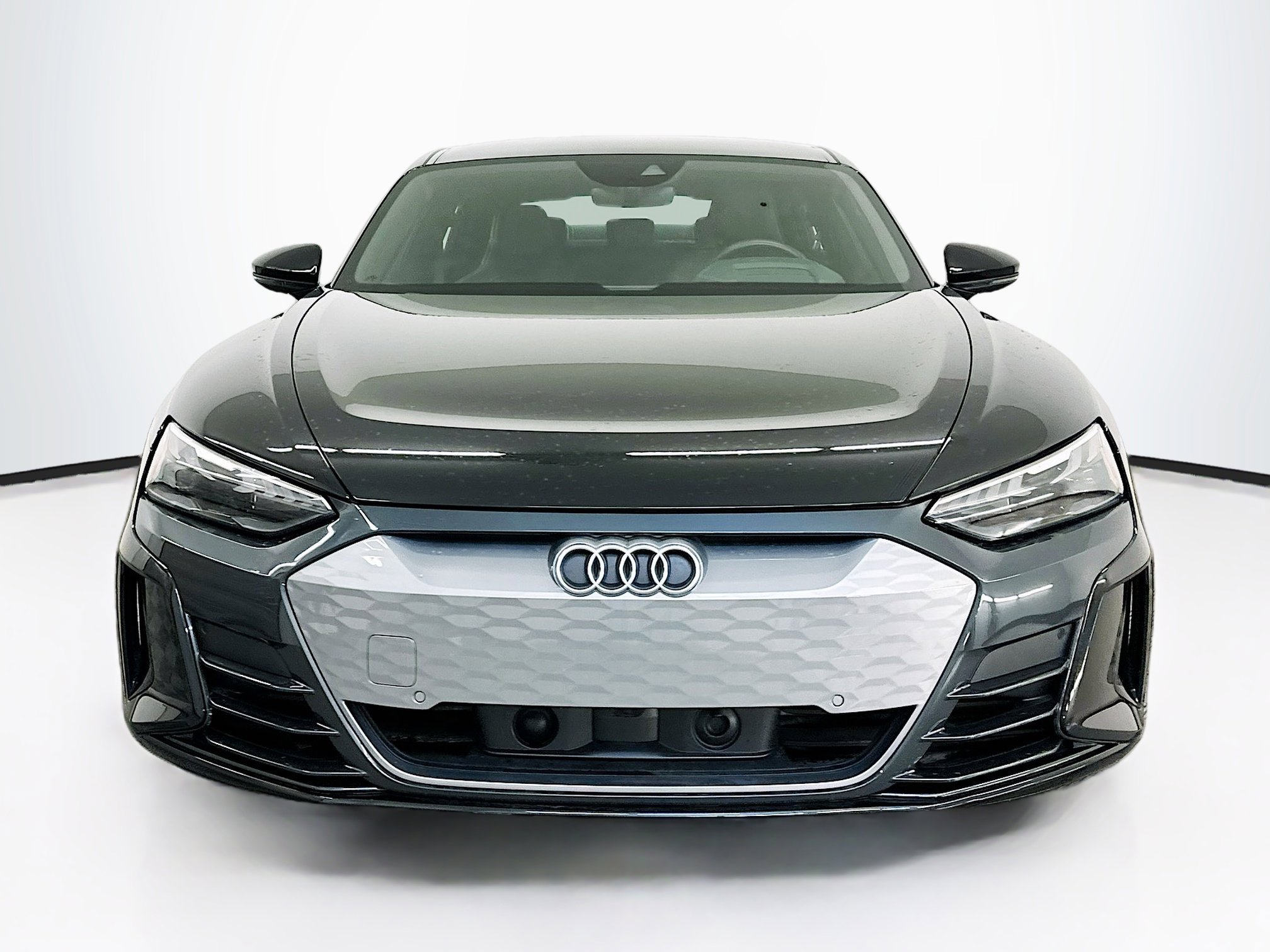 Used 2022 Audi e-tron GT Premium Plus AWD/4WD image 2