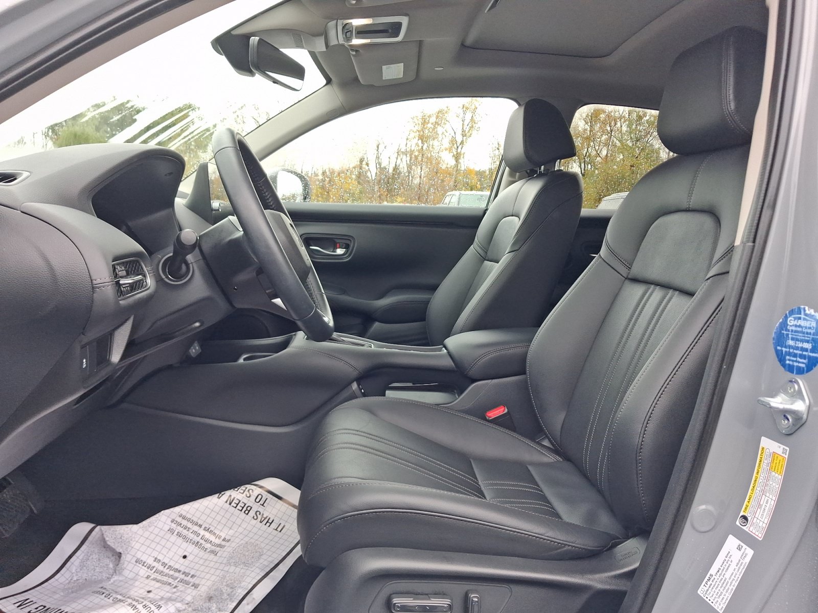 Used 2027 Honda HR-V EX-L image 5