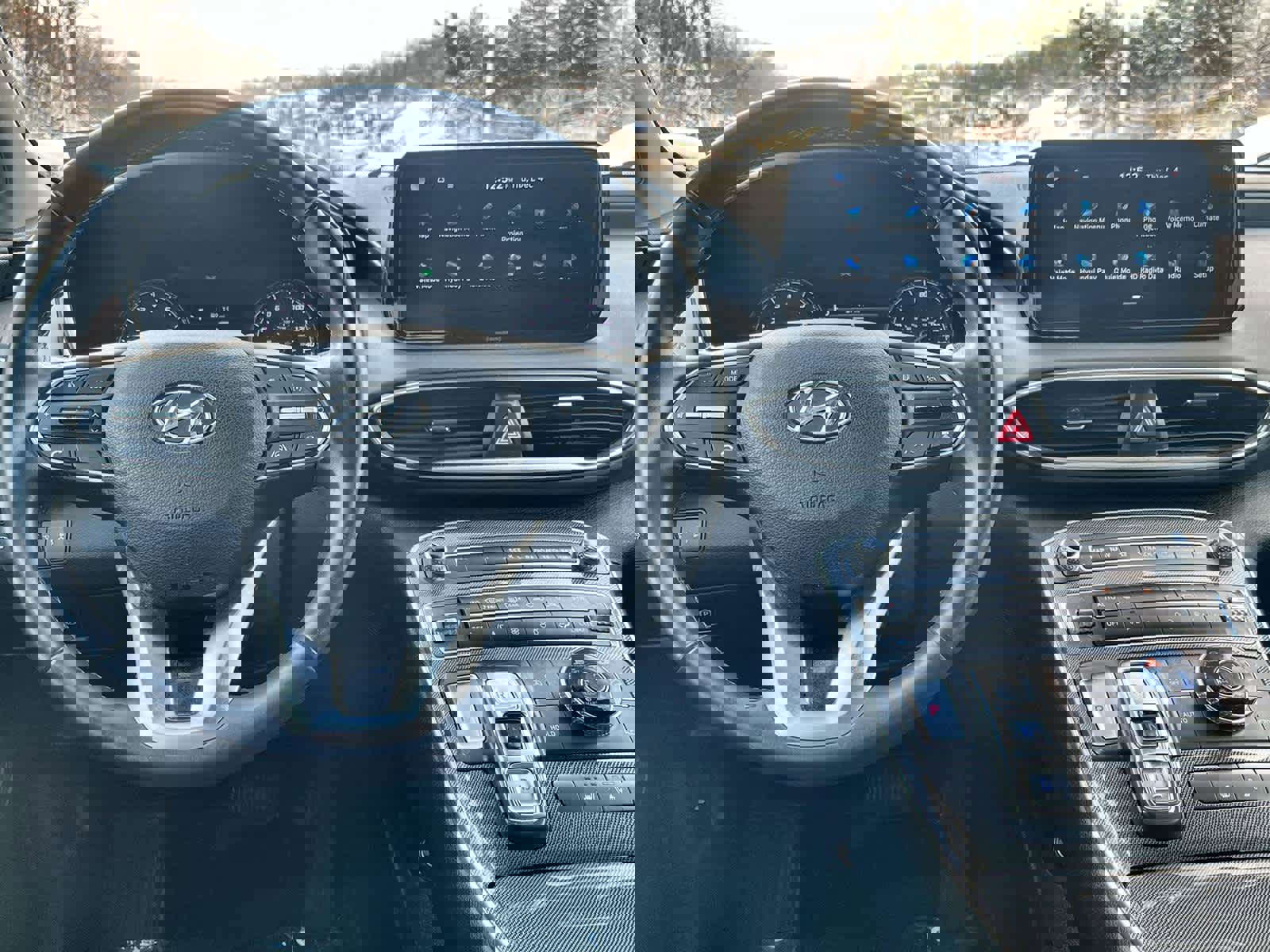 Used 2023 Hyundai Santa Fe SEL image 18