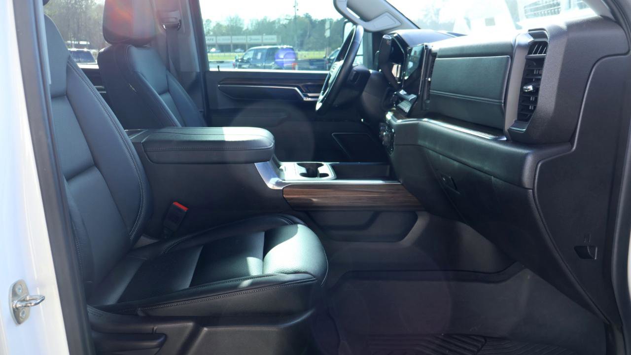 Used 2024 Chevrolet Silverado 2500 LT w/ Texas Edition image 13