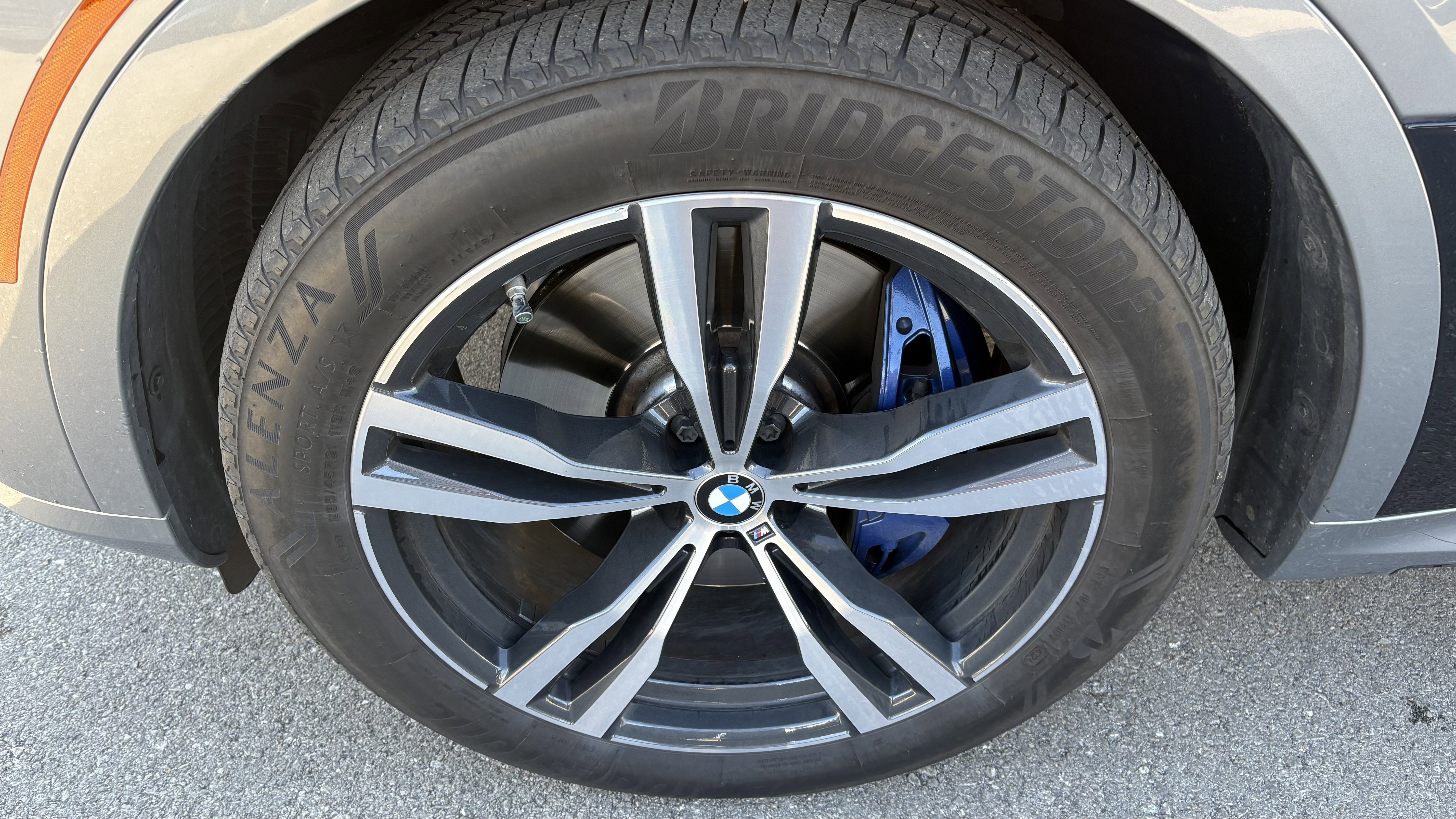 Used 2024 BMW X7 xDrive40i w/ M Sport Package image 12