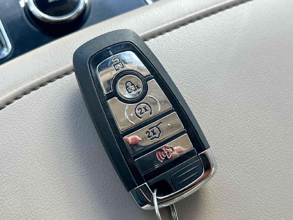 Used 2023 Lincoln Aviator Grand Touring w/ Equipment Group 301A AWD/4WD image 35