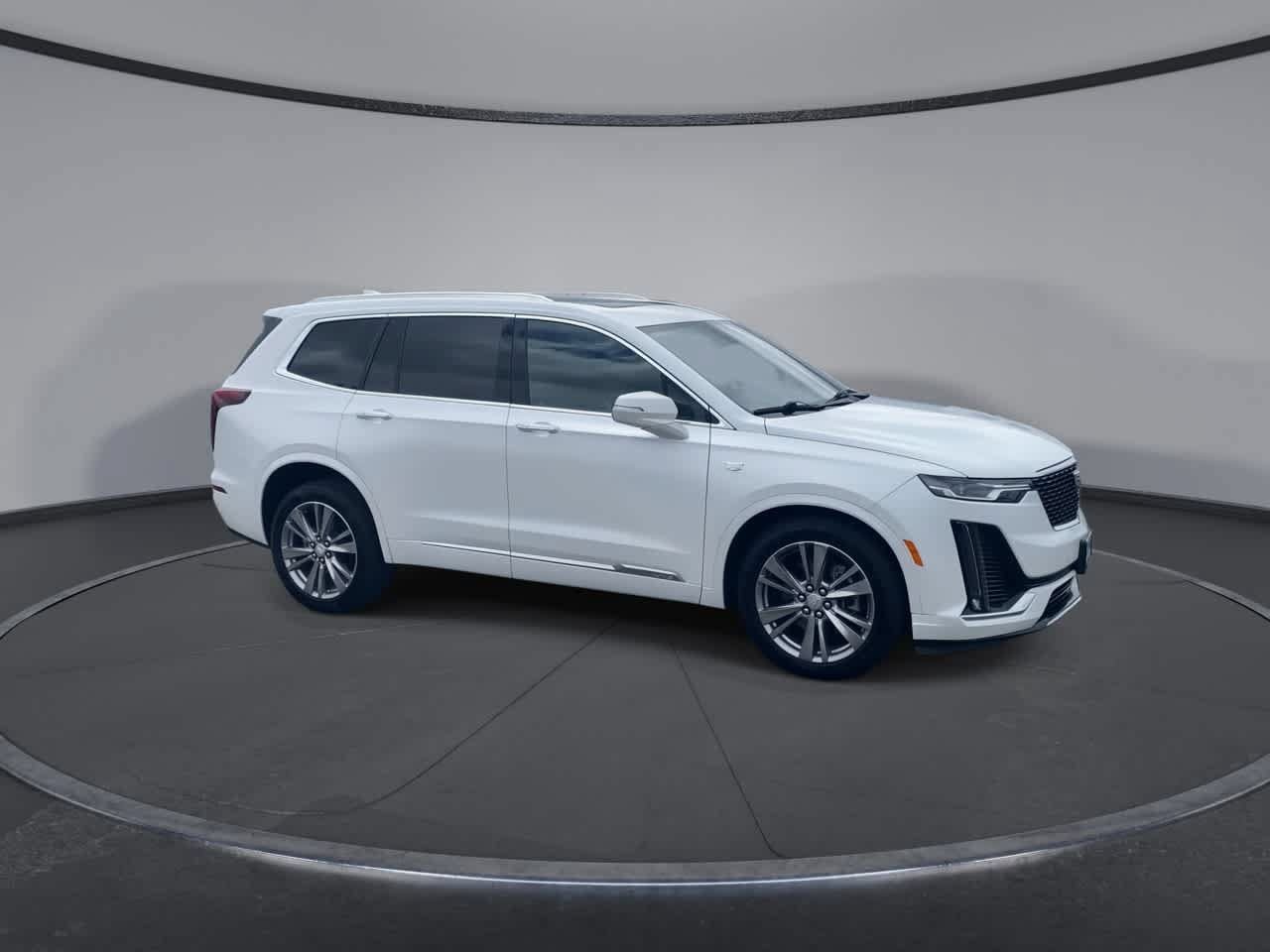 Used 2023 Cadillac XT6 Premium Luxury AWD/4WD image 3