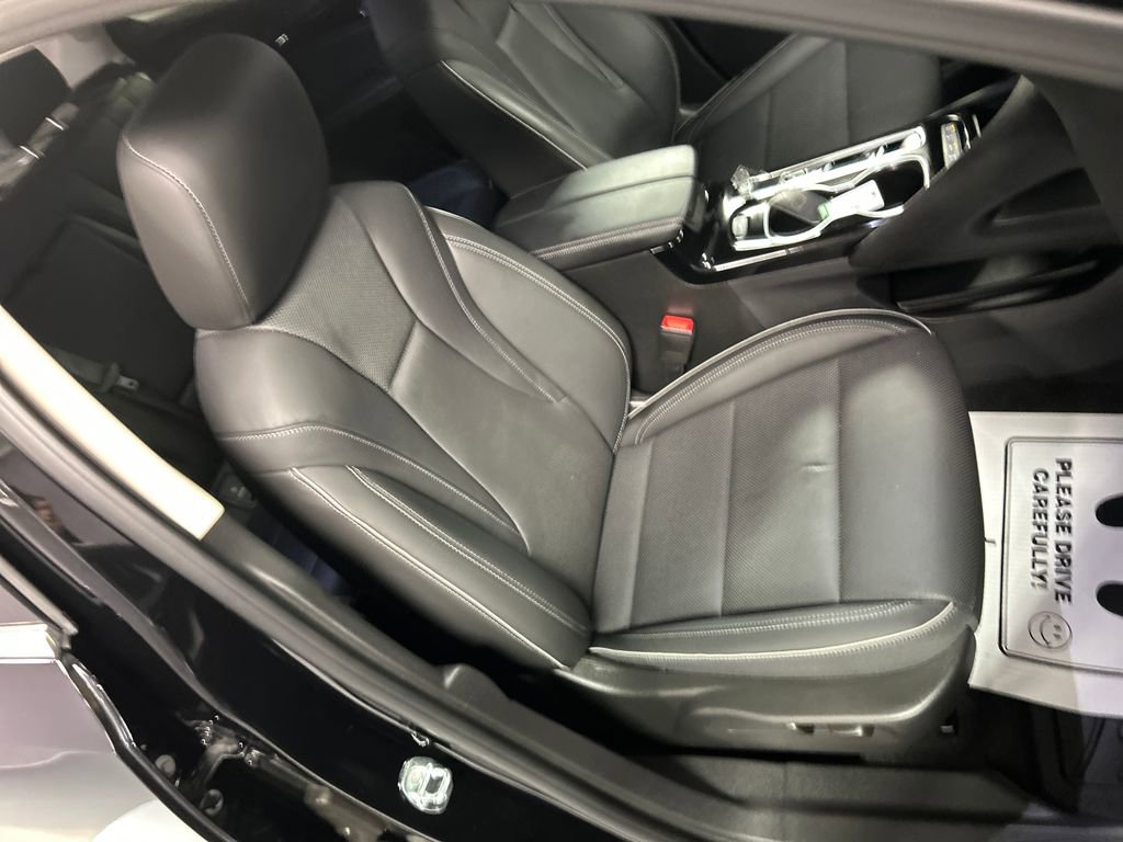 Used 2023 Buick Envision Essence image 25