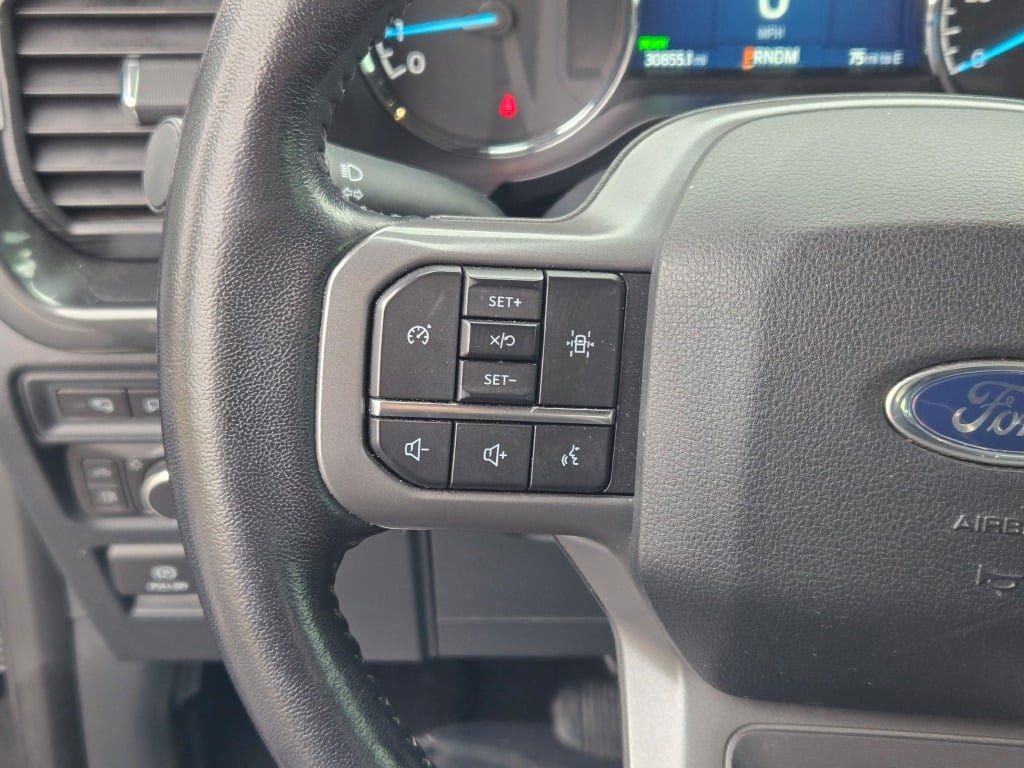 Certified 2022 Ford F150 XLT w/ Equipment Group 302A High image 33