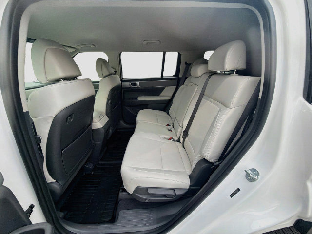 New 2027 Hyundai Santa Fe SE FWD image 23