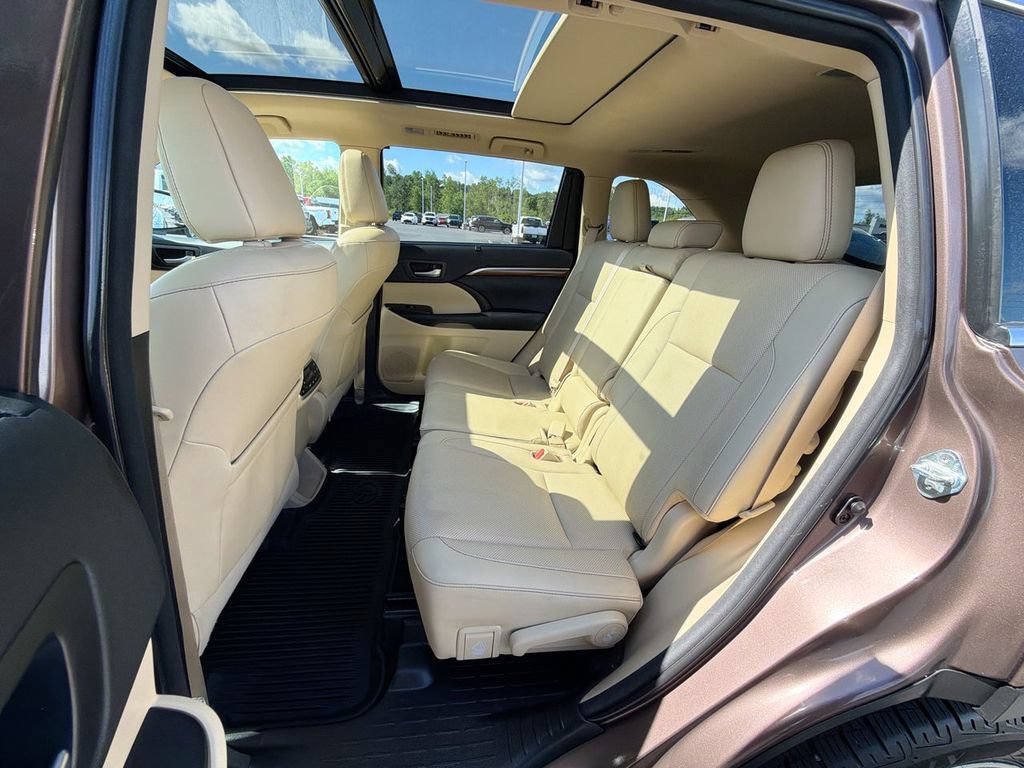 Used 2018 Toyota Highlander Limited Platinum w/ Protection Package #3 AWD/4WD image 30
