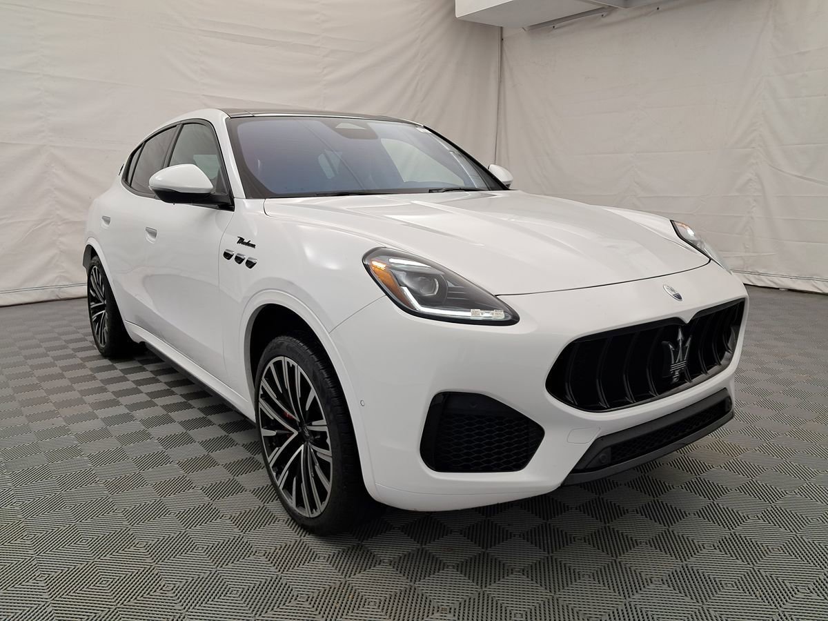 Used 2023 Maserati Grecale Modena image 2