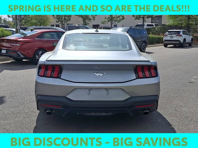 Used 2024 Ford Mustang Premium image 6
