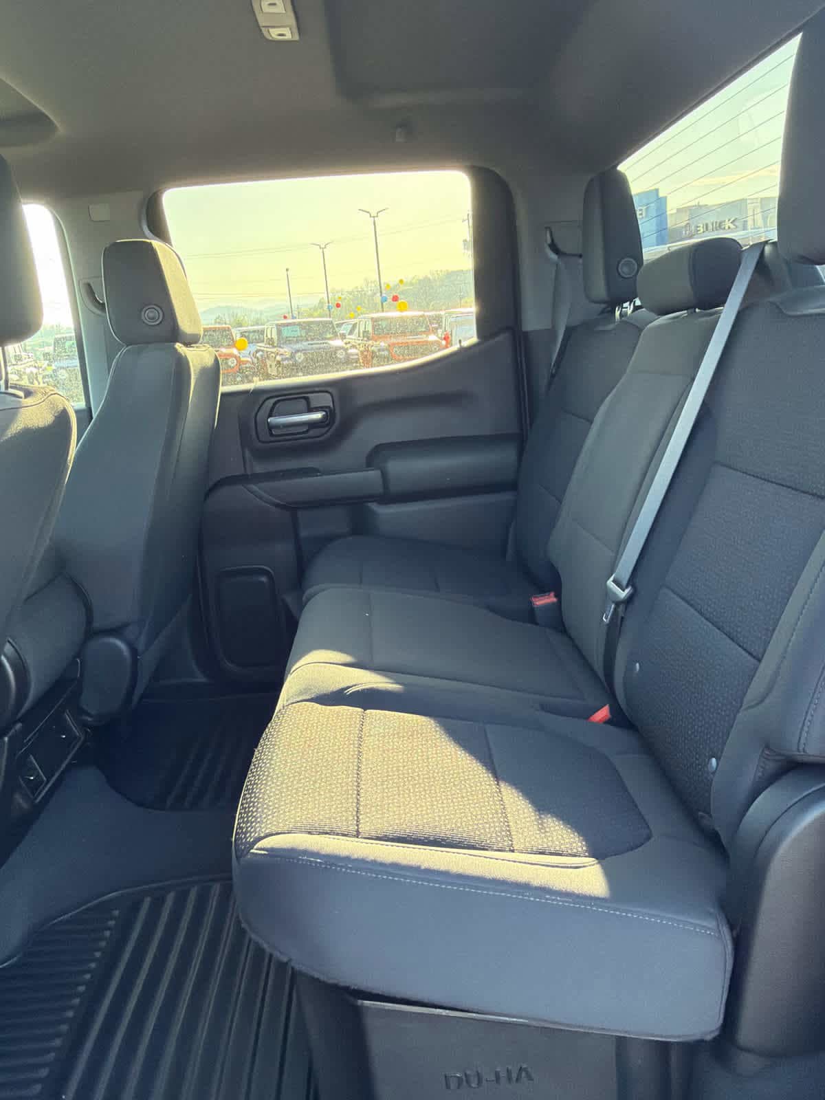 Used 2021 Chevrolet Silverado 1500 Custom image 13