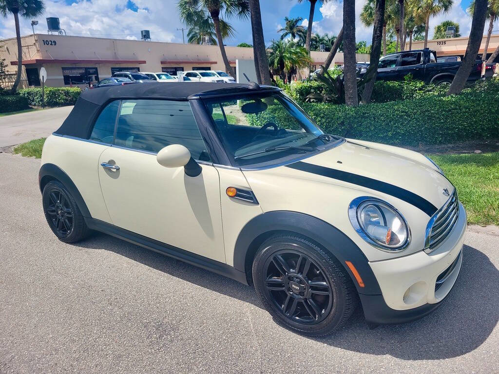 Used 2013 MINI Cooper Convertible image 5