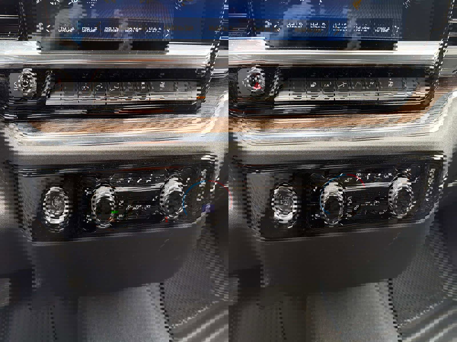 Used 2023 Chevrolet Silverado 1500 RST image 16