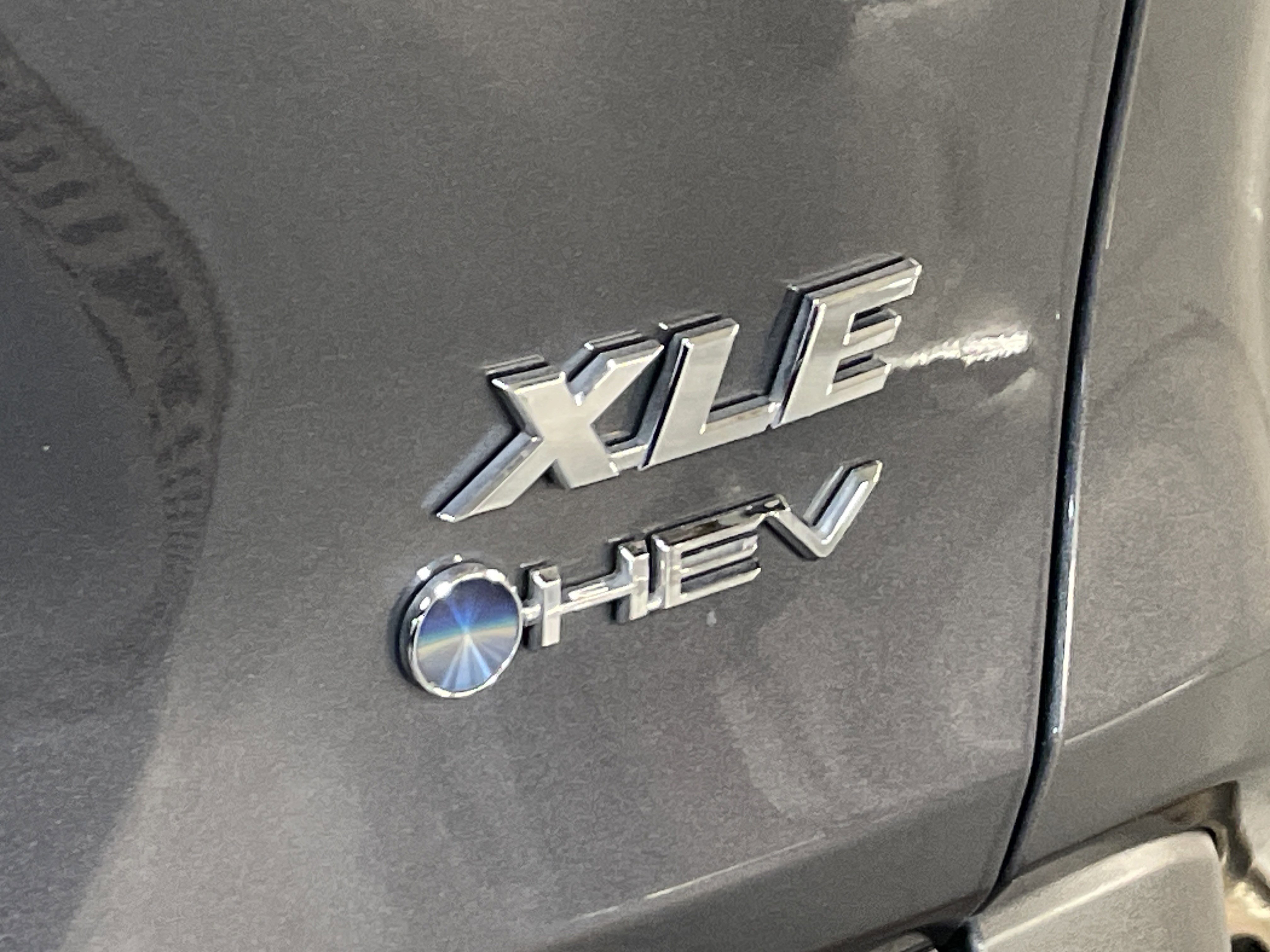 Used 2025 Toyota RAV4 XLE image 33