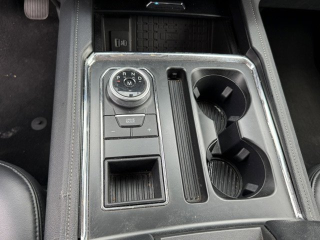 Used 2024 Ford Expedition XLT image 15