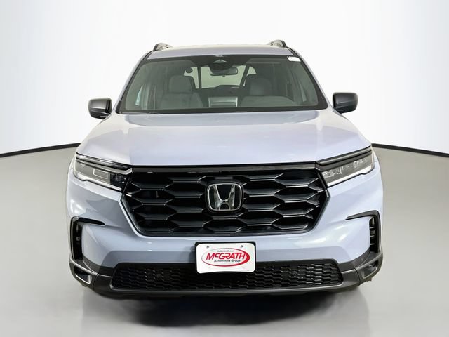 Certified 2025 Honda Pilot Sport image 16