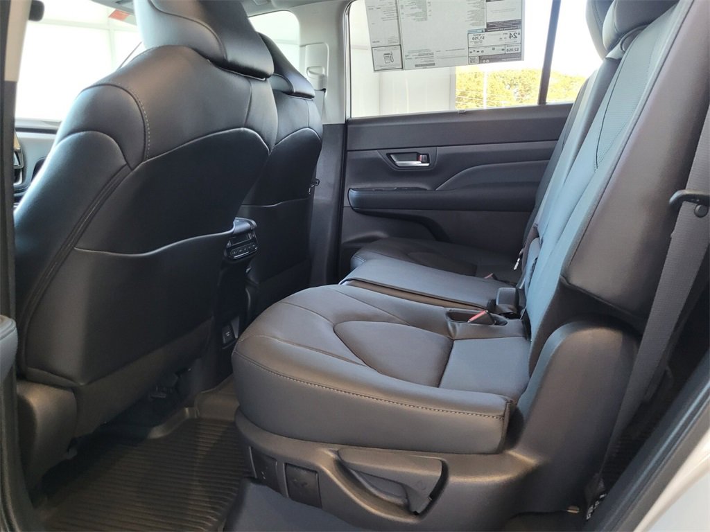 New 2026 Toyota Grand Highlander Limited image 5