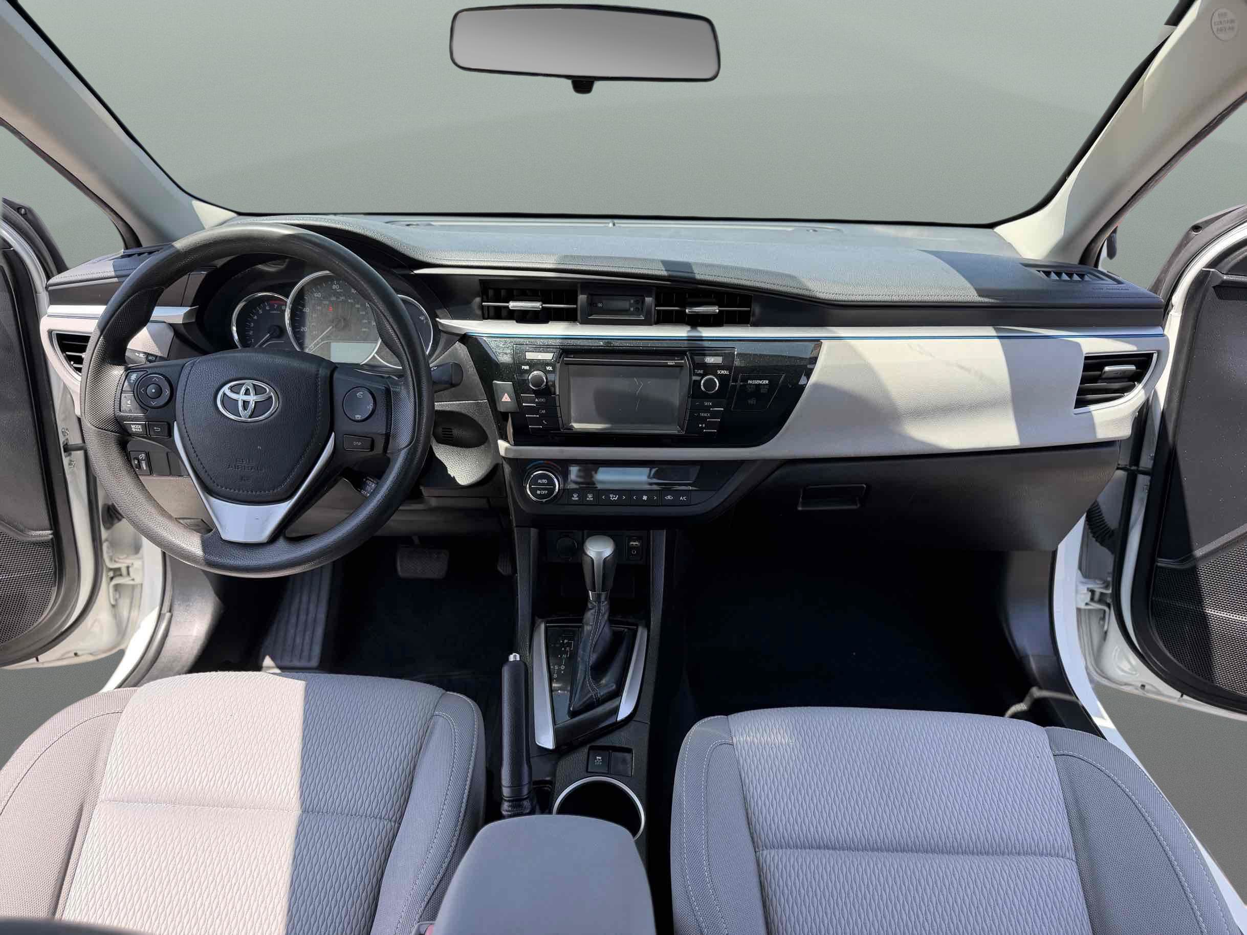Used 2014 Toyota Corolla LE FWD image 9