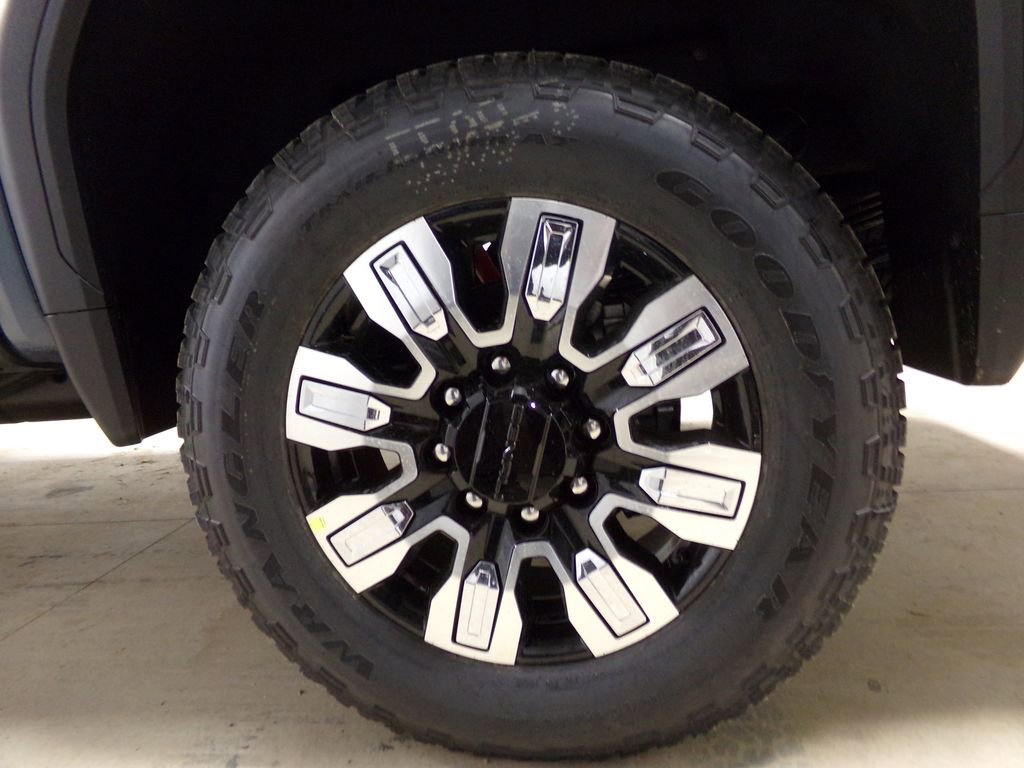 New 2025 GMC Sierra 2500 Denali w/ Technology Package image 30