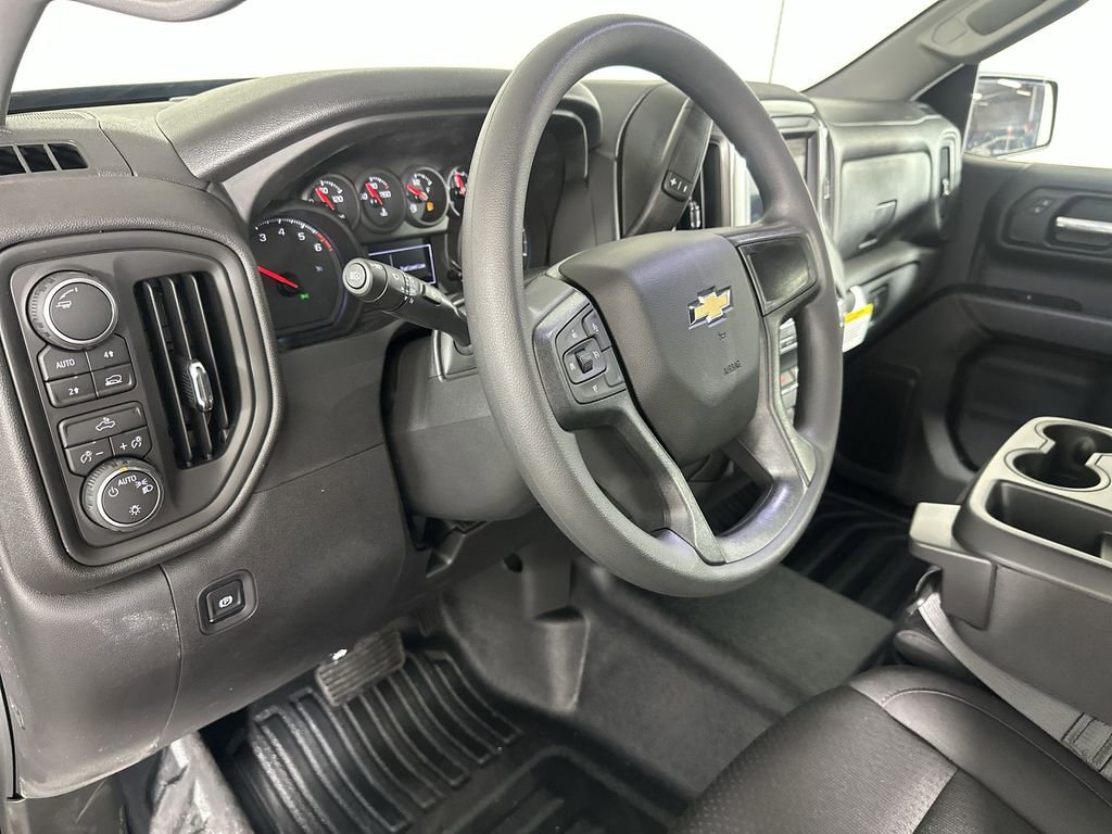 New 2026 Chevrolet Silverado 1500 W/T w/ WT Value Package AWD/4WD image 10