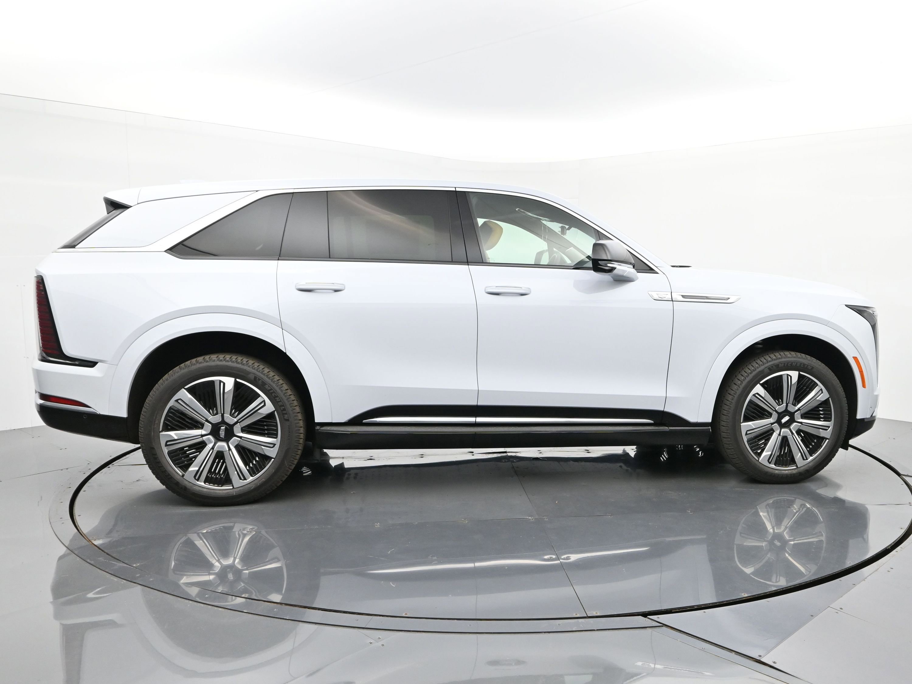 New 2026 Cadillac Escalade IQ Luxury 2 image 6