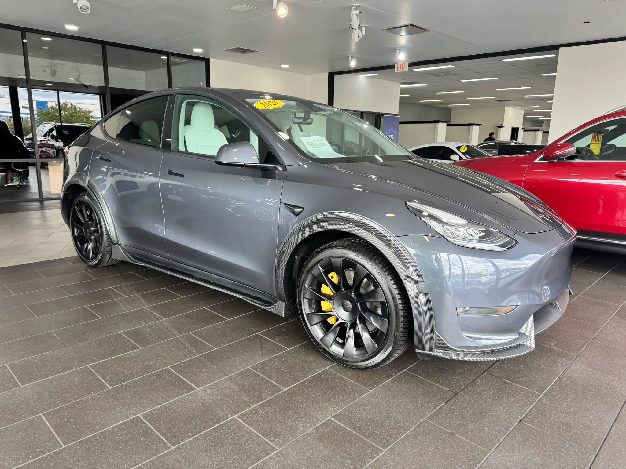 Used 2021 Tesla Model Y Long Range AWD/4WD image 2