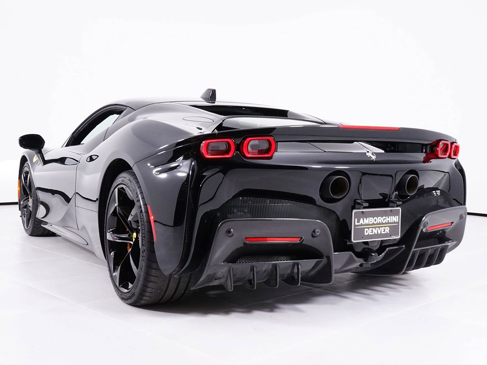 Used 2023 Ferrari SF90 Stradale image 18