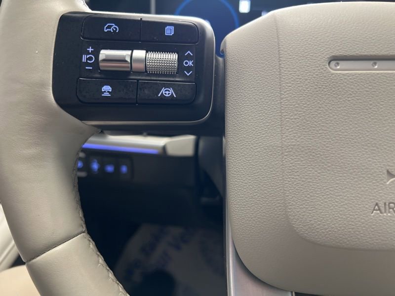 Used 2024 Hyundai Santa Fe Limited AWD/4WD image 23