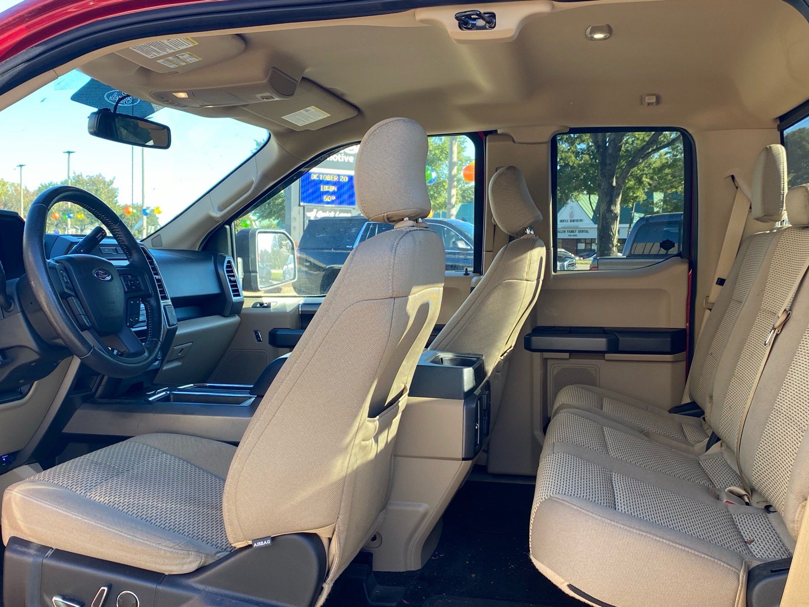 Used 2015 Ford F150 XLT w/ Equipment Group 302A Luxury RWD image 3