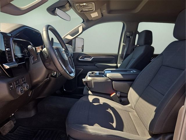 Used 2025 Chevrolet Silverado 2500 LT w/ Convenience Package image 21