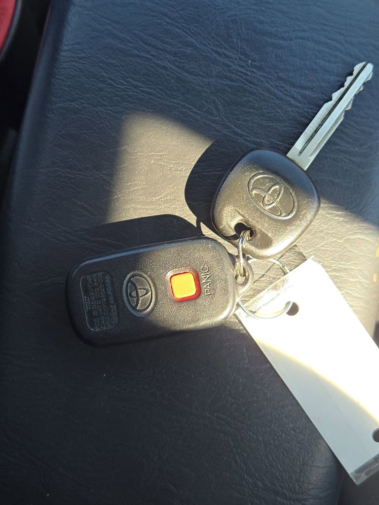 Used 2007 Toyota Matrix Base image 31