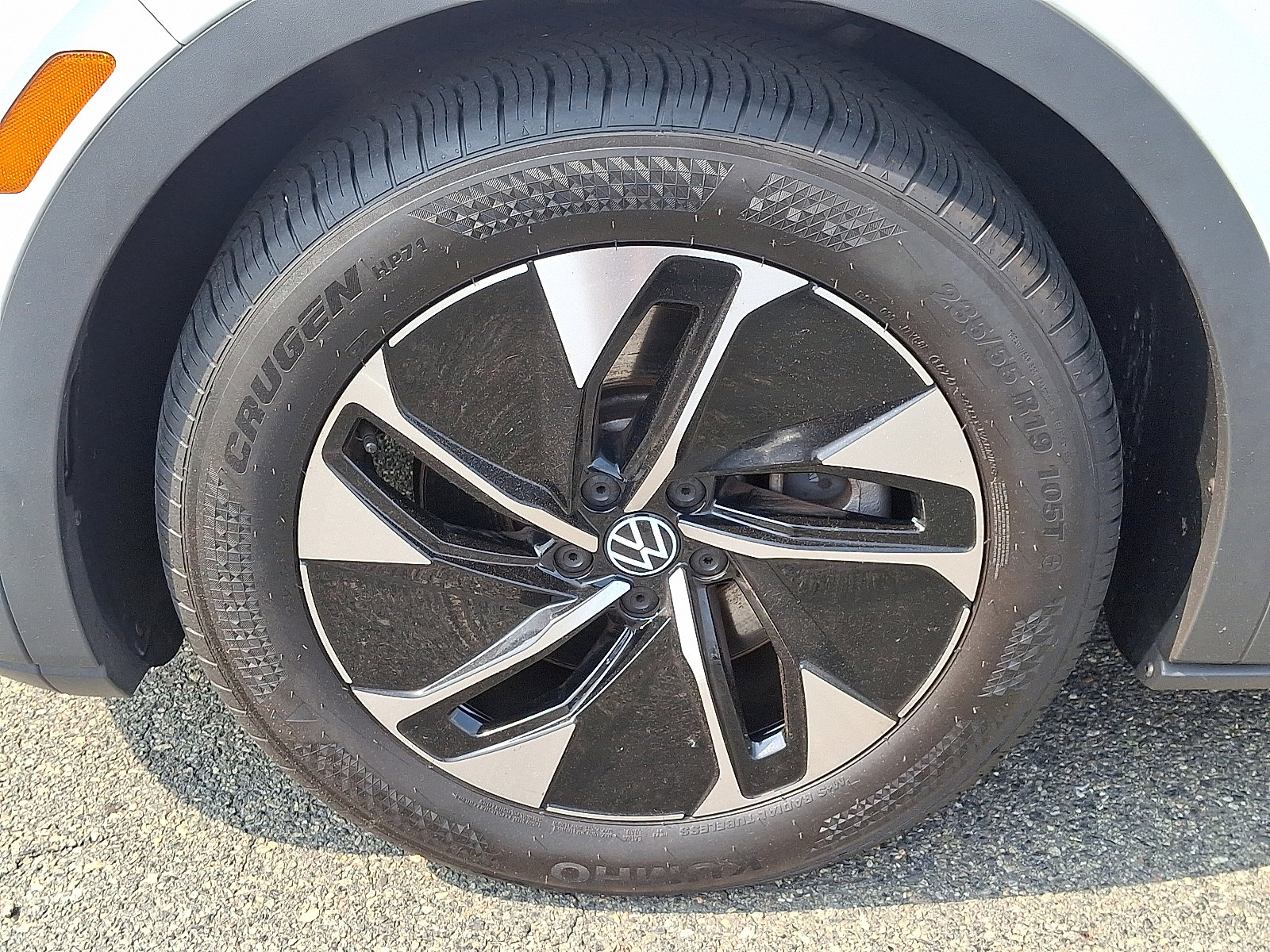 Used 2021 Volkswagen ID.4 Pro image 8