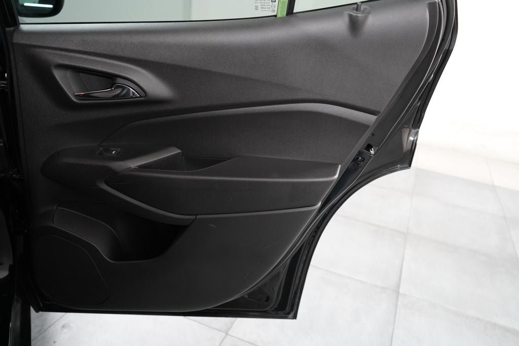 Used 2025 Chevrolet Trax LS FWD image 26