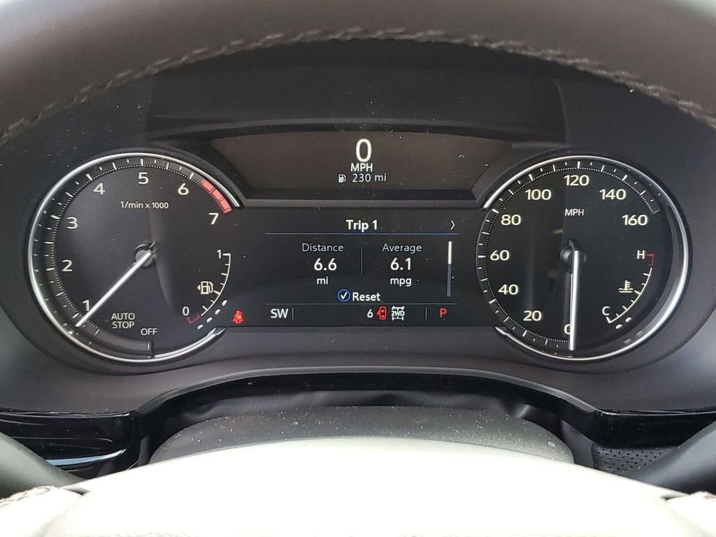 New 2025 Cadillac XT6 Luxury image 11