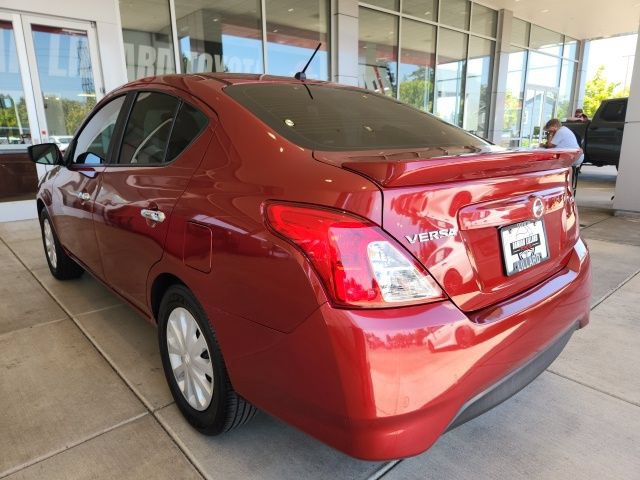 Used 2018 Nissan Versa SV FWD image 9