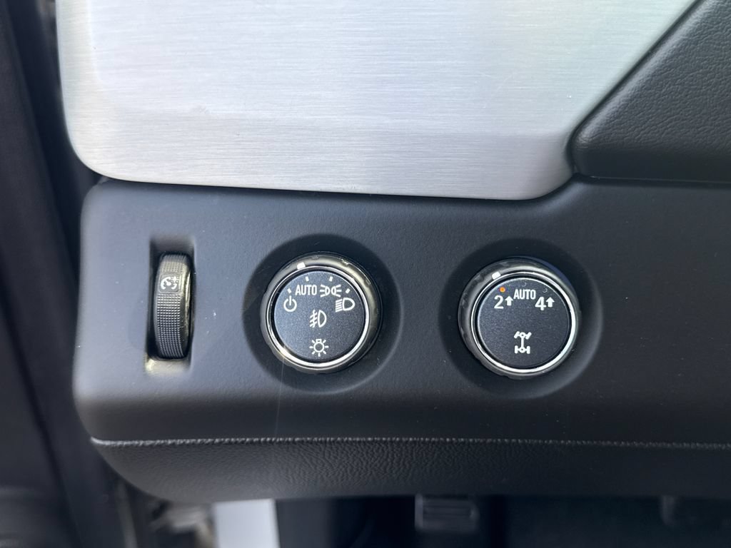 Certified 2017 GMC Yukon SLT AWD/4WD image 18