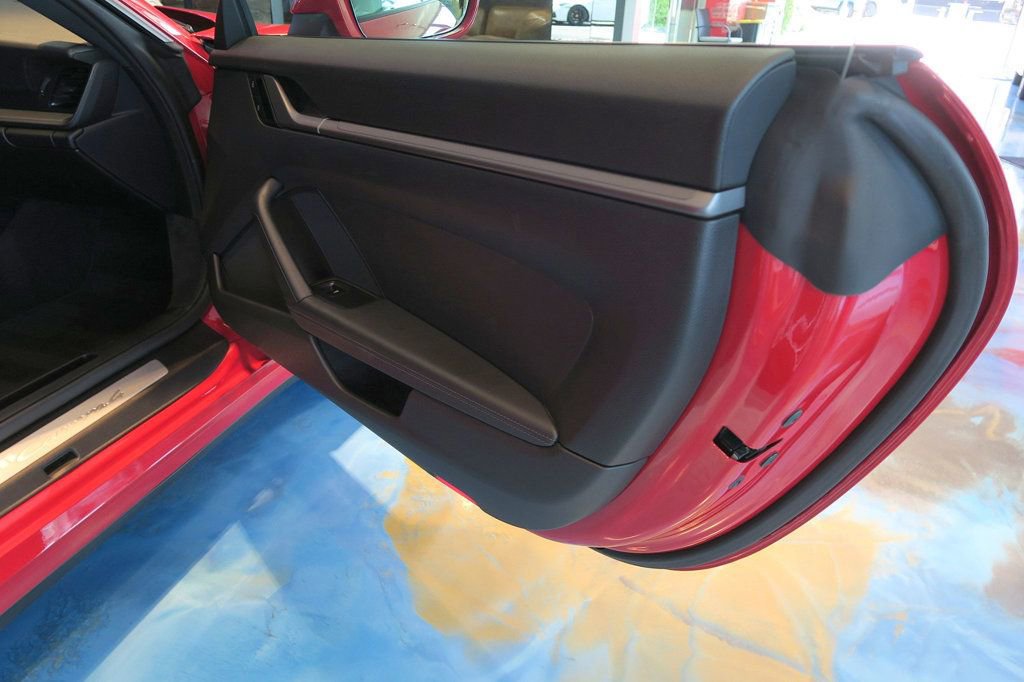 Used 2021 Porsche 911 Carrera 4 image 29
