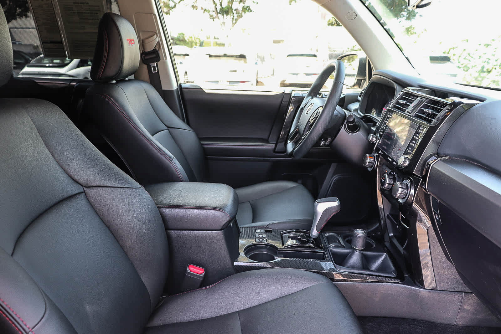 Used 2022 Toyota 4Runner TRD Off-Road Premium w/ Moonroof Package AWD/4WD image 17