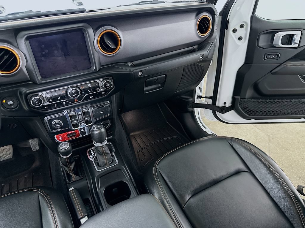 Used 2022 Jeep Gladiator Mojave w/ Dual Top Group AWD/4WD image 19