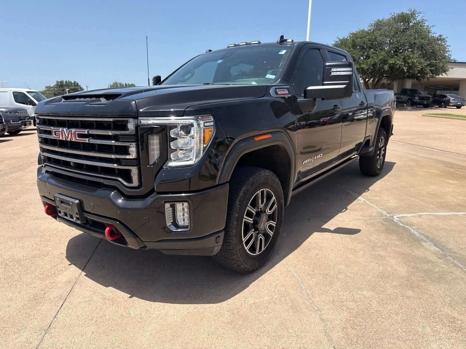 Used 2023 GMC Sierra 2500 AT4 w/ AT4 Premium Plus Package AWD/4WD video 3